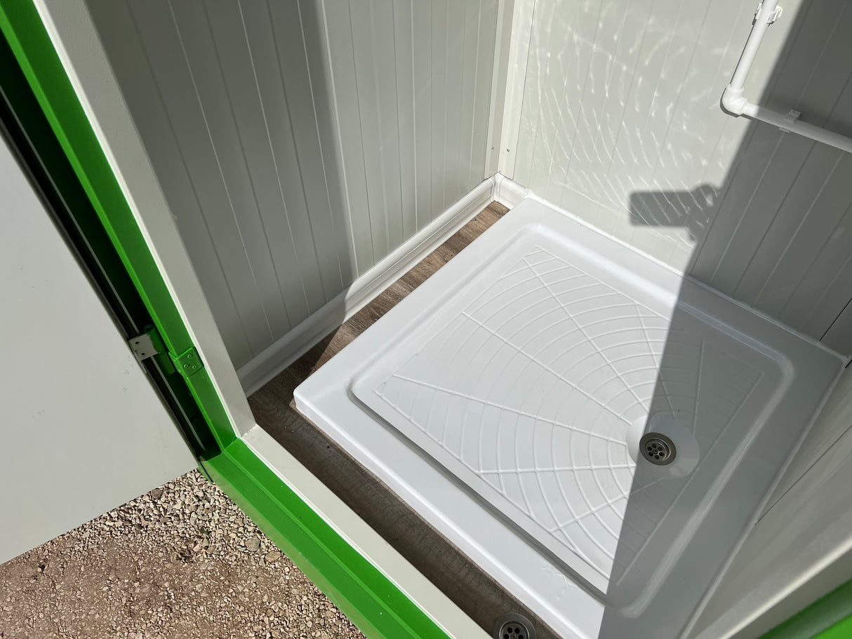 WC – Umkleide -Dusche Container ( 1x WC + 1x Umkleide +1x Dusche) 110x300 (SAN-314)