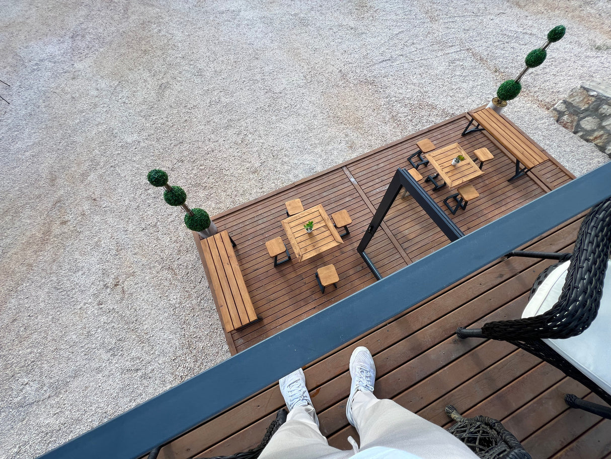 CAFE HAUS mit Terasse & Veranda 240×600