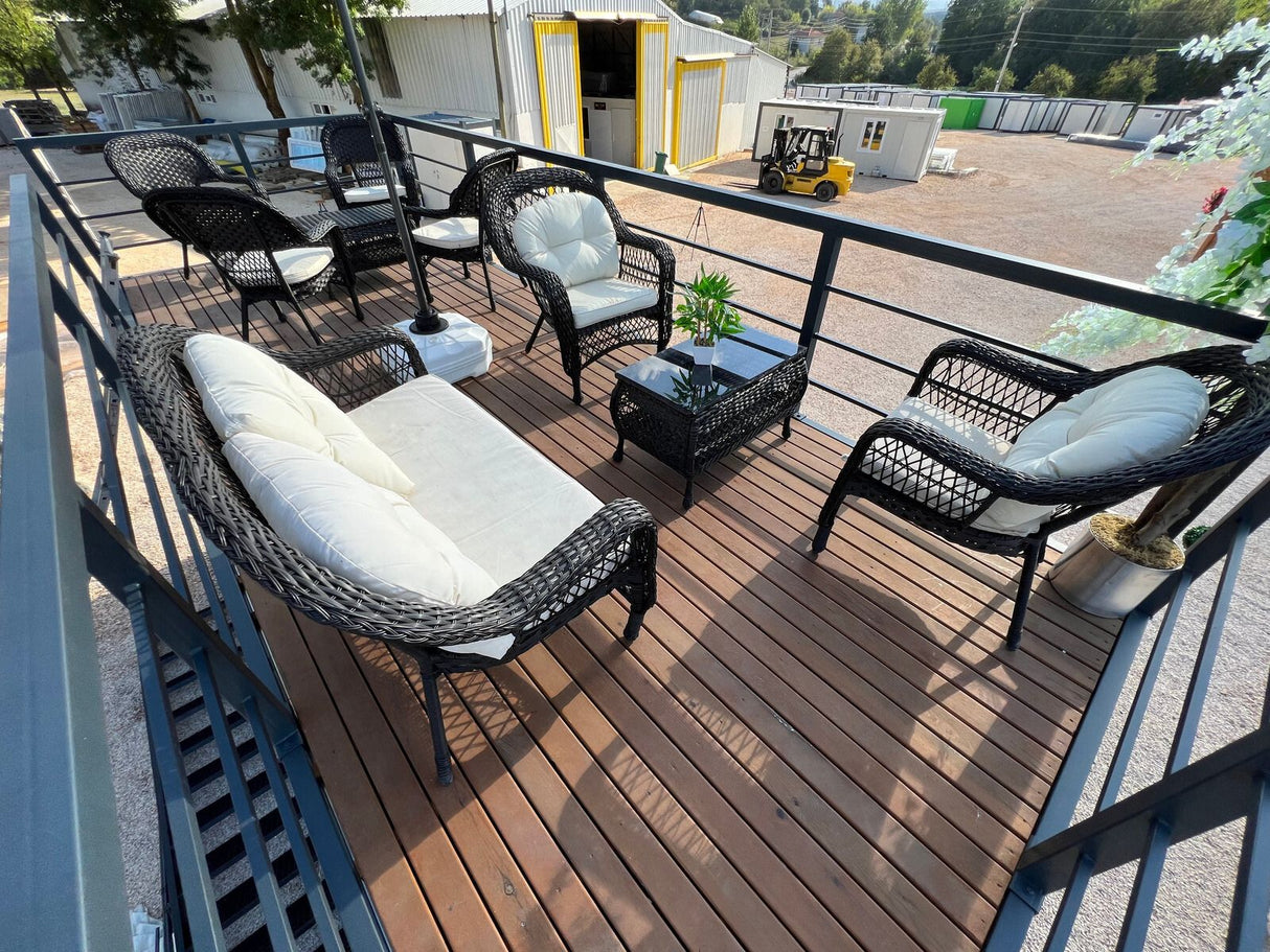 CAFE HAUS mit Terasse & Veranda 240×600