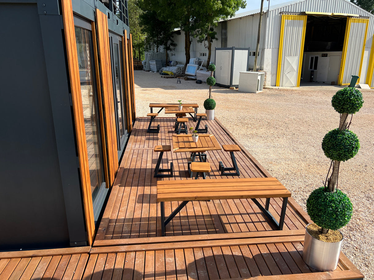 CAFE HAUS mit Terasse & Veranda 240×600