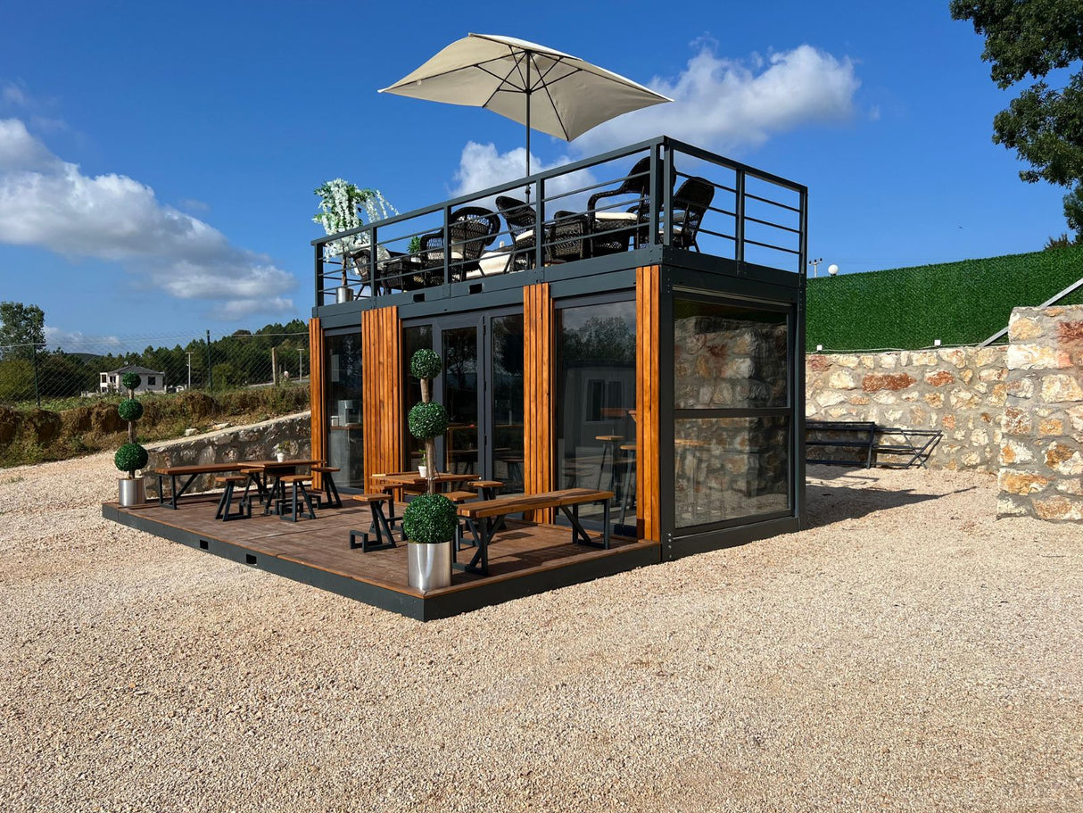 CAFE HAUS mit Terasse & Veranda 240×600