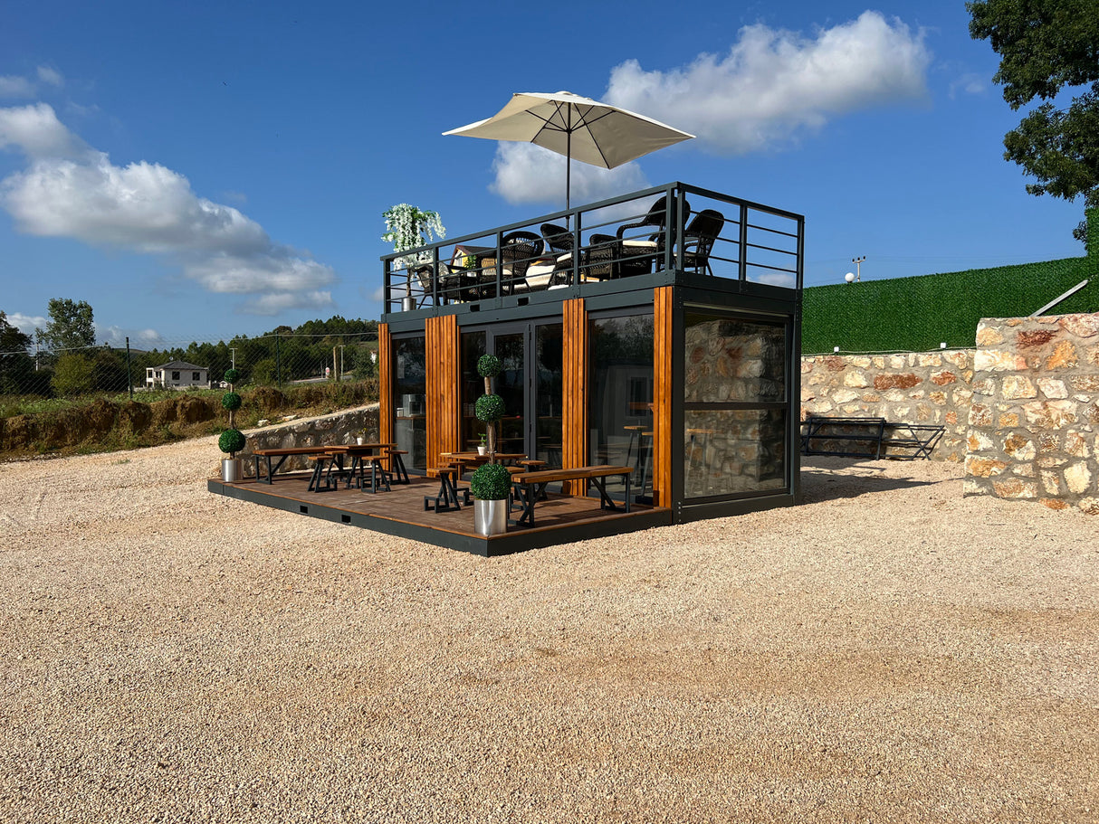 CAFE HAUS mit Terasse & Veranda 240×600