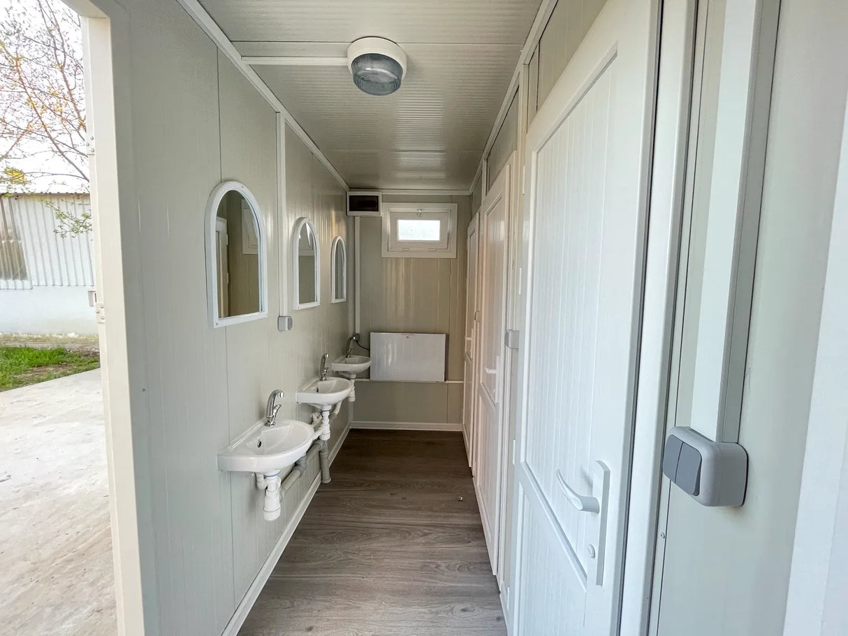 WC Container (6’er WC) 240x600 (SAN-611)