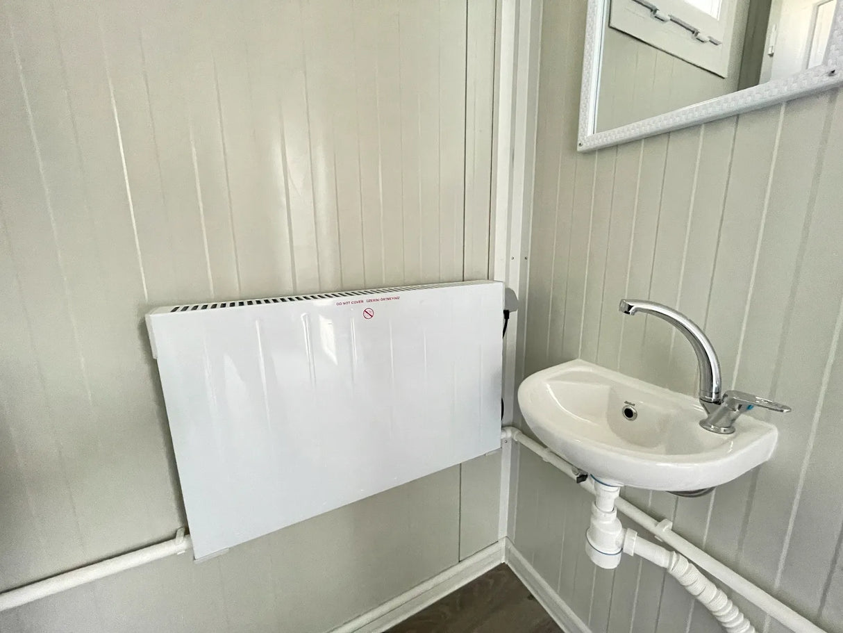 WC Container (6’er WC) 240x600 (SAN-611)